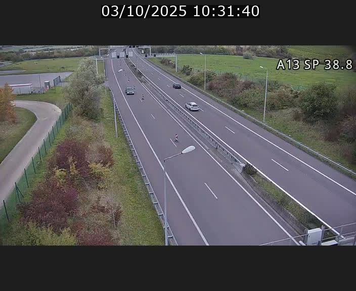 Webcam autoroute A13 à l'entrée ouest du tunnel Markusbierg à Schengen. Vue orientée vers le tunnel et l'Allemagne