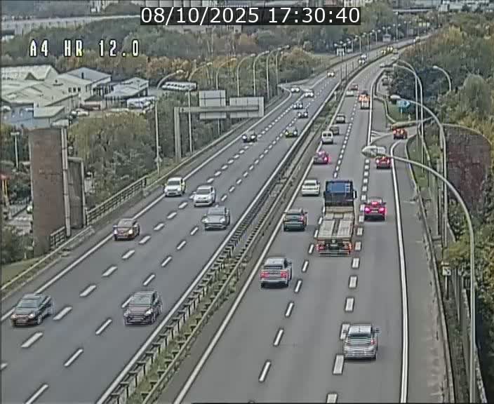 Traffic live webcam Luxembourg Jonction Foetz - A4 - BK 12.0 - direction Esch sur Alzette