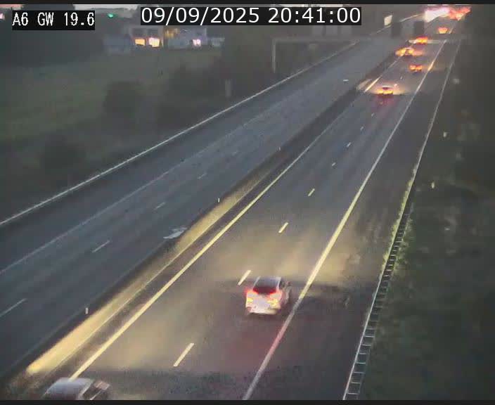 Traffic live webcam Luxembourg - Steinfort - A6 - BK 19.6 - direction Belgique