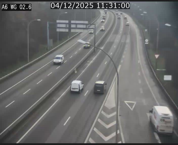 Traffic live webcam Luxembourg Croix de Cessange - A6 - BK 2.6 - direction France/Allemagne