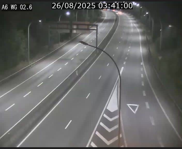 Traffic live webcam Luxembourg Croix de Cessange - A6 - BK 2.6 - direction France/Allemagne