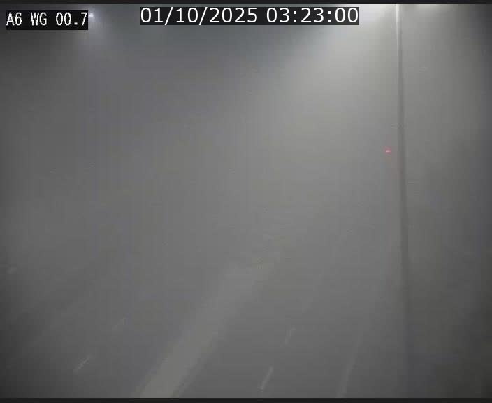 Traffic live webcam Luxembourg Croix de Cessange - A6 - BK 0.7 - direction A3 France