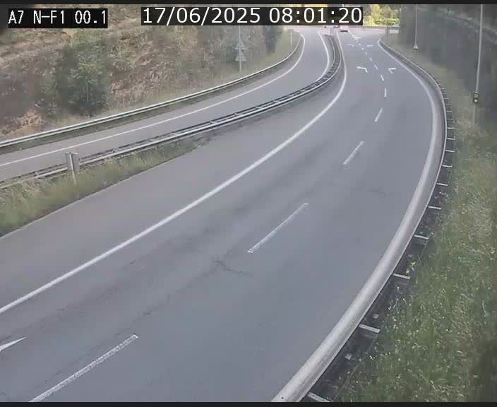 Webcam autoroute Luxembourg A7 située dans la sortie 1 Waldhof, vers la N11, avant le Tunnel Stafelter
