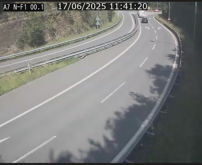Webcam autoroute Luxembourg A7 située dans la sortie 1 Waldhof, vers la N11, avant le Tunnel Stafelter