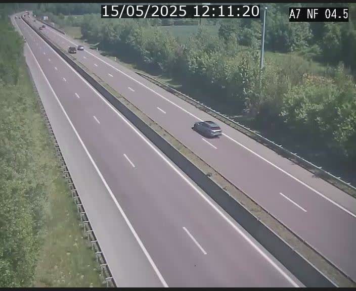 Caméra autoroute Luxembourg A7 - Passage à gibier Rëngelbour - direction Tunnel Grouft
