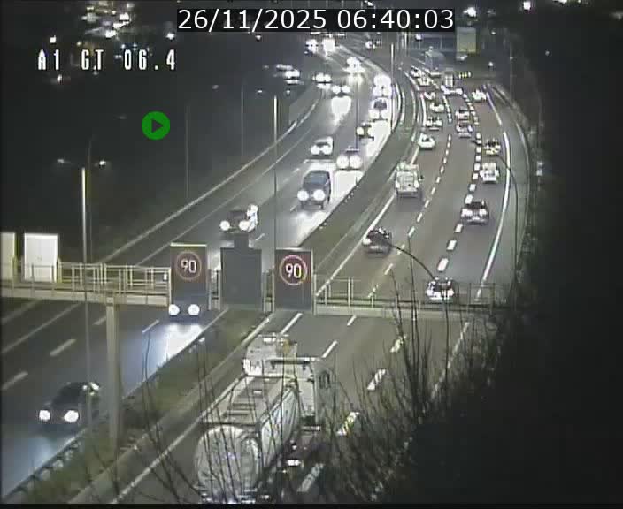 Traffic live webcam Luxembourg Hamm - A1 direction Sandweiler - BK 6.4