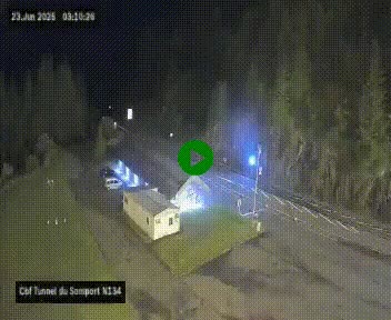 Webcam à l'entrée du tunnel du Somport, côté français, sur la N134, dans les Pyrénées, en direction de l'Espagne, à 1116 mètres d'altitude