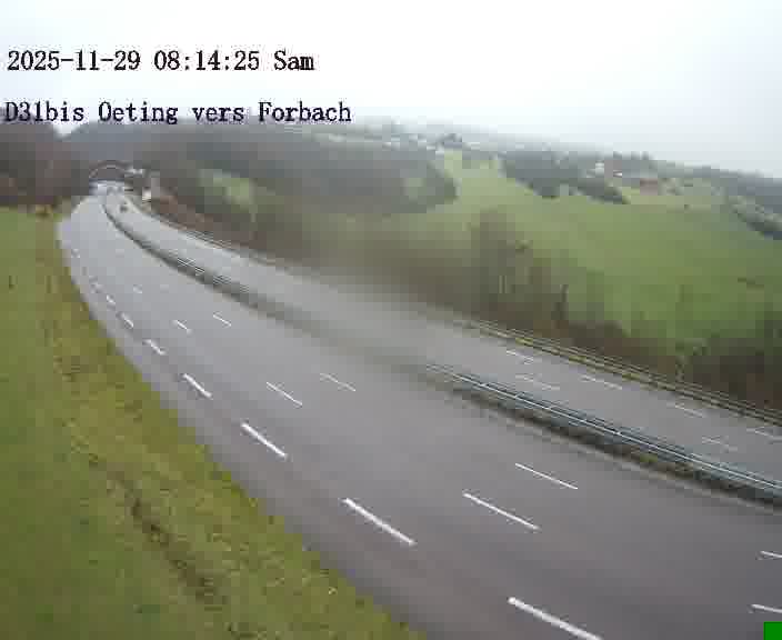 Caméra routière située sur D31bis (France) à Oeting, orientée vers Forbach, surveillant en continu la circulation locale et régionale.