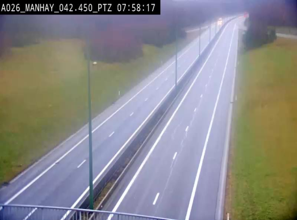 Webcam autoroute A26/E25 à hauteur de Manhay, à la jonction avec la N651 en direction de Liège - BK 42.4