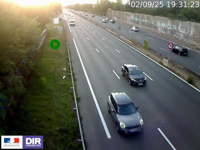 Webcam à Bron sur l'A43 à la jonction avec le boulevard périphérique de Lyon (D383). Vue orientée vers Lyon