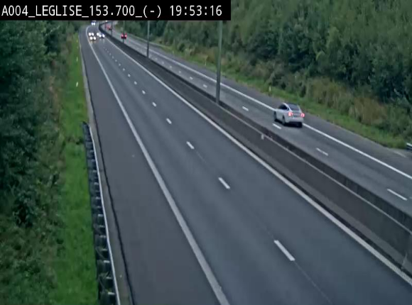 Webcam autoroute A4 (E411-E25) à Léglise, avant la jonction avec la N40. Vue orientée vers Bruxelles