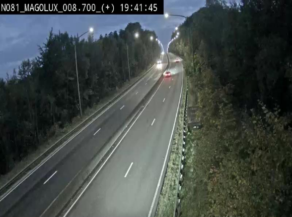 Webcam sur la N81 (E411) à hauteur de la jonction avec la N883. Vue orientée vers Longwy
