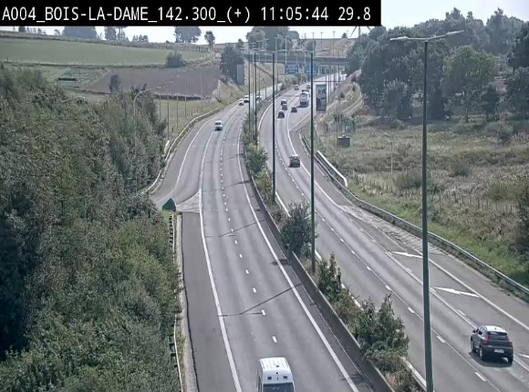 Webcam située entre la sortie 29 Neufchâteau et la jonction avec l'E25 en direction de Liège et Luxembourg