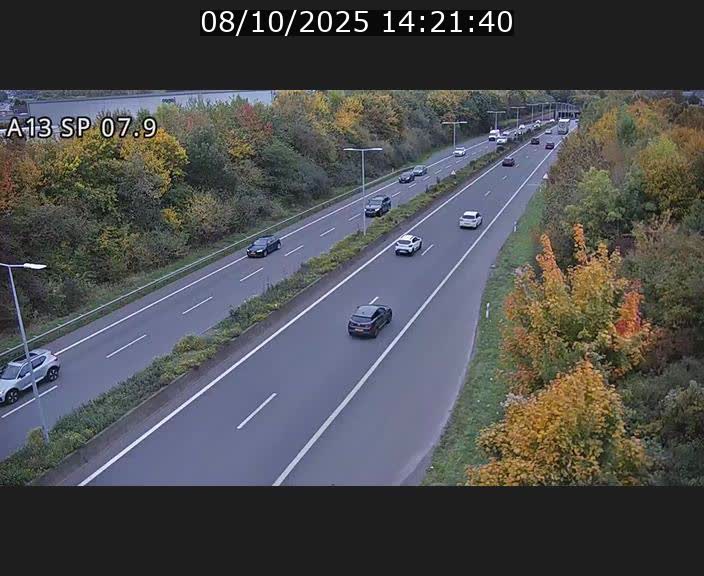 Traffic live webcam Luxembourg Jonction Lankelz - A13 direction Pétange - BK 7.9