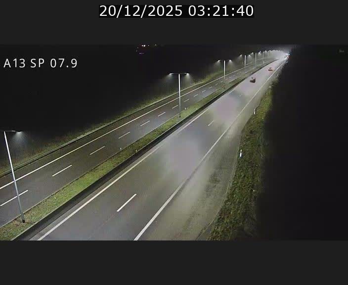 Traffic live webcam Luxembourg Jonction Lankelz - A13 direction Pétange - BK 7.9