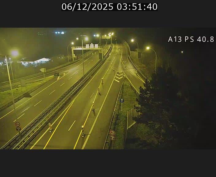 Webcam autoroute A13 à la sortie est du tunnel Markusbierg à Schengen. Vue sur le pont de la Moselle, vers l'Allemagne