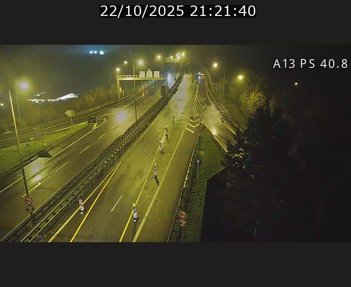 Webcam autoroute A13 à la sortie est du tunnel Markusbierg à Schengen. Vue sur le pont de la Moselle, vers l'Allemagne