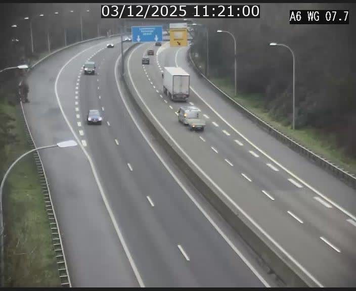 Traffic live webcam Luxembourg - Bridel - A6 - BK 7.7 - direction Belgique