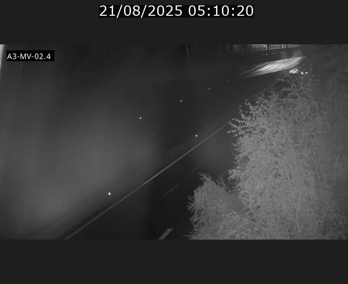 Webcam autoroute de la France (A3) au Luxembourg à Fentange, à proximité de la Croix de Gasperich. Vue orientée vers la Cloche d'Or