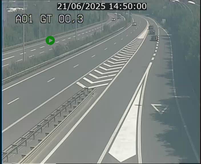 Traffic live webcam Luxembourg Croix de Gasperich - A1 direction Kirchberg - BK 0.3