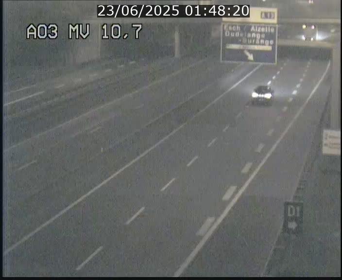 Traffic live webcam Luxembourg Croix de Bettembourg - A3 - BK 10.7 - direction France