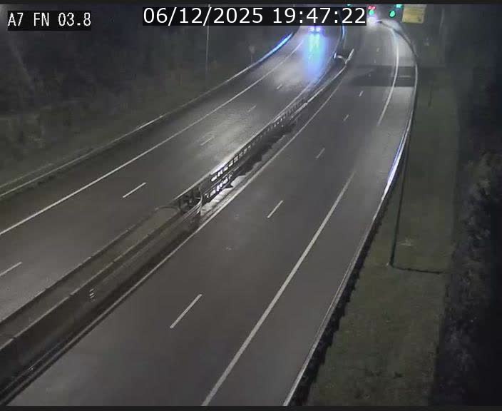 Caméra autoroute Luxembourg A7 - Passage à gibier Rëngelbour - direction Tunnel Stafelter