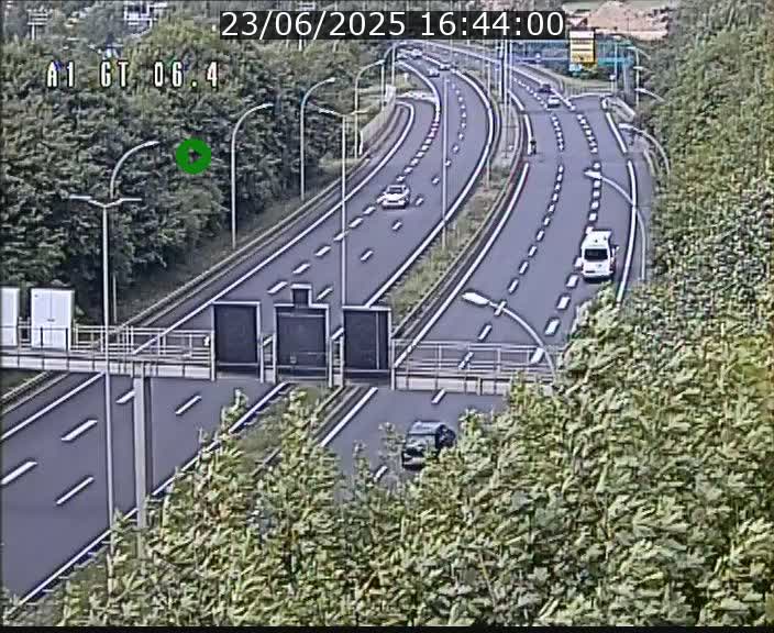 Traffic live webcam Luxembourg Hamm - A1 direction Sandweiler - BK 6.4