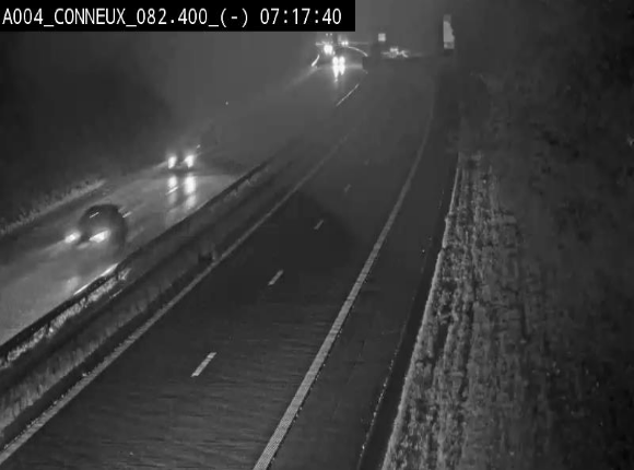 Webcam sur l'E411 avant les sorties 20 menant à Ciney, Dinant et Achêne. Vue orientée vers Namur