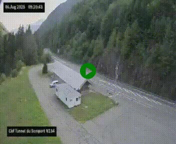 Webcam à l'entrée du tunnel du Somport, côté français, sur la N134, dans les Pyrénées, en direction de l'Espagne, à 1116 mètres d'altitude