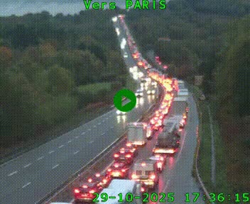 Caméra routière sur l'autoroute A20 à Bessines-sur-Gartempe. Vue orientée vers Paris