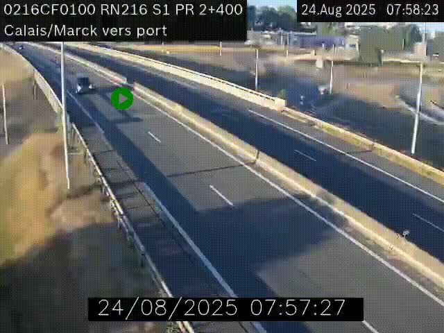 Webcam à Calais sur A216 (N216) en direction du port (harbour) de Calais.