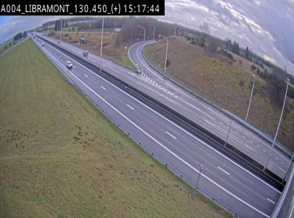 Webcam à Libramont sur l'E411 à la jonction avec la N89 menant vers Bouillon et la France. Vue orientée vers Arlon
