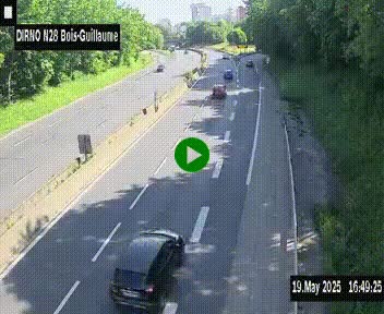 Webcam routière à hauteur de Bois-Guillaume en périphérie de Rouen. Vue orientée vers Rouen
