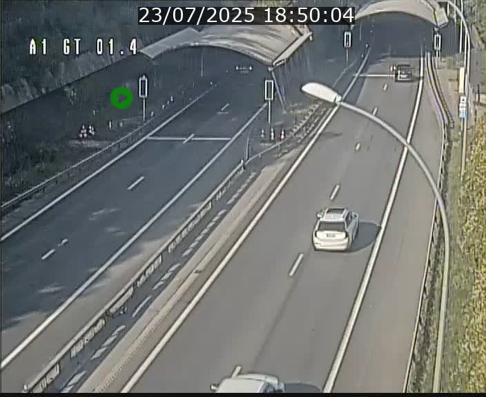 Traffic live webcam Luxembourg Hesperange - A1 direction Kirchberg - BK 1.4