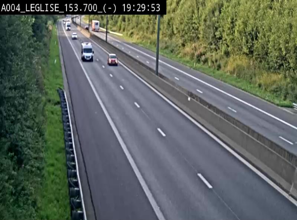 Webcam autoroute A4 (E411-E25) à Léglise, avant la jonction avec la N40. Vue orientée vers Bruxelles