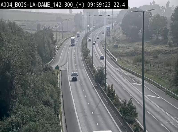 Webcam située entre la sortie 29 Neufchâteau et la jonction avec l'E25 en direction de Liège et Luxembourg