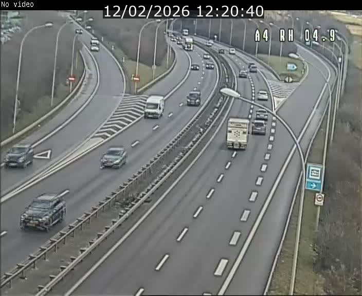 Traffic live webcam Luxembourg Leudelange - A4 - BK 4.9 - direction Luxembourg