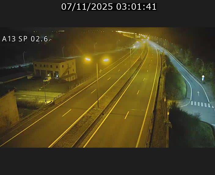 Traffic live webcam Luxembourg Sanem - A13 direction Pétange - BK 2.6