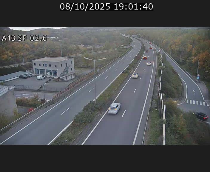 Traffic live webcam Luxembourg Sanem - A13 direction Pétange - BK 2.6