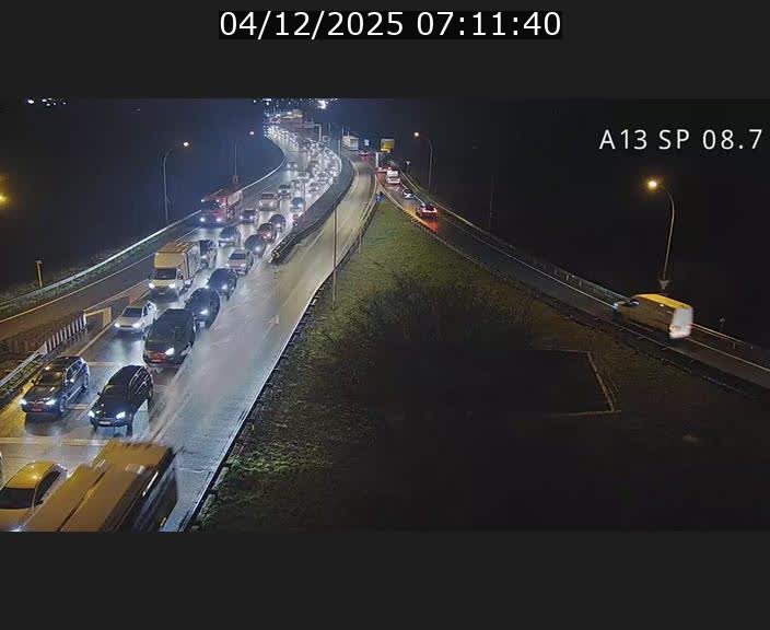 Traffic live webcam Luxembourg Jonction Lankelz - A13 direction Pétange - BK 8.7 
