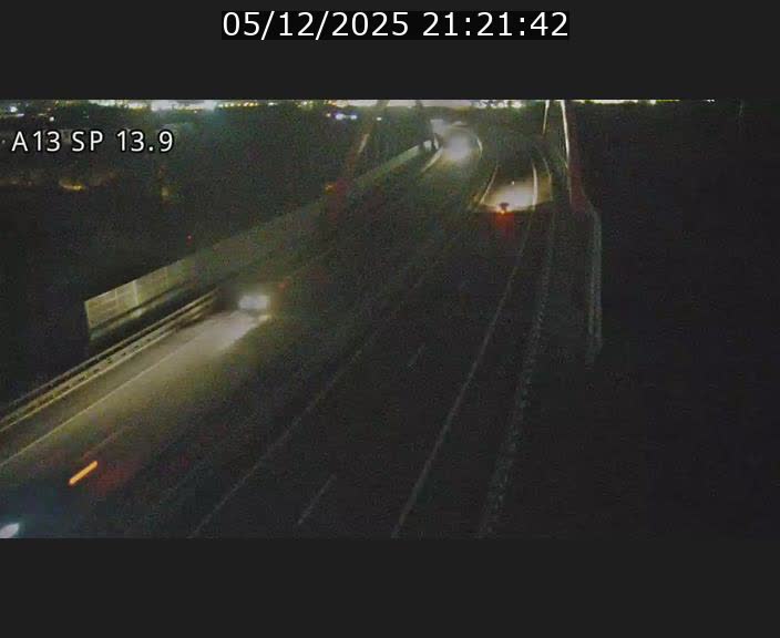 Traffic live webcam Luxembourg Kayl - A13 direction Esch-sur-Alzette/Luxembourg-ville - BK 13.9