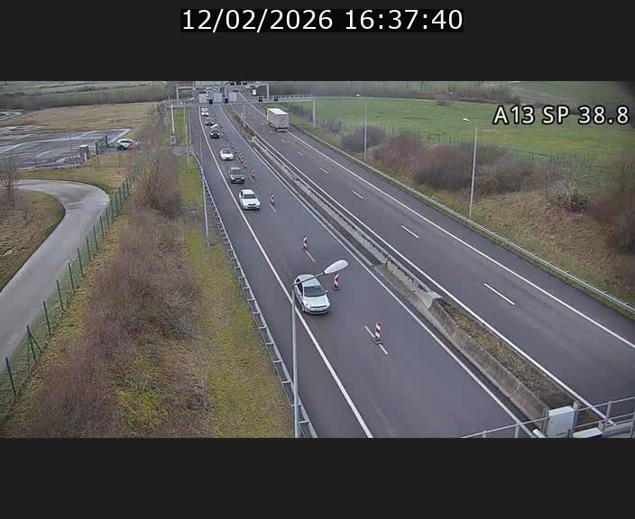 Webcam autoroute A13 à l'entrée ouest du tunnel Markusbierg à Schengen. Vue orientée vers le tunnel et l'Allemagne