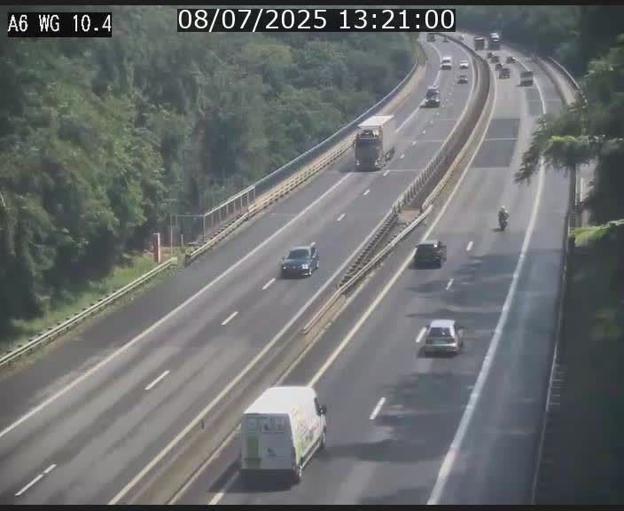Traffic live webcam Luxembourg Mamer - A6 - BK 10.4 - direction Luxembourg/France/Allemagne