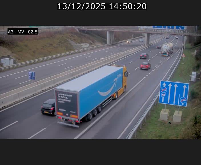 Webcam autoroute A3 au Luxembourg à proximité de la Croix de Gasperich. Vue orientée vers Luxembourg