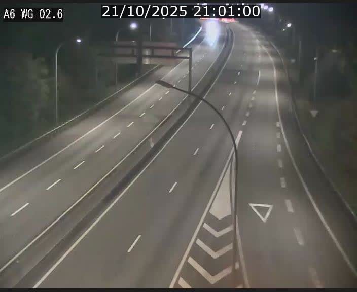 Traffic live webcam Luxembourg Croix de Cessange - A6 - BK 2.6 - direction France/Allemagne