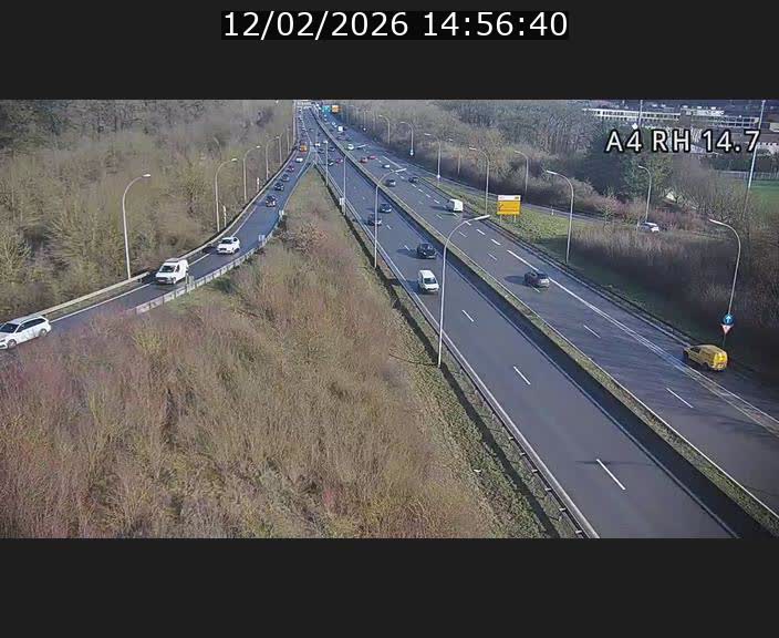 Traffic live webcam Luxembourg Jonction Lankelz - A4 - BK 14.7 - direction Luxembourg