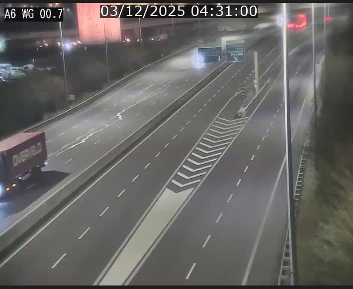 Traffic live webcam Luxembourg Croix de Cessange - A6 - BK 0.7 - direction A3 France