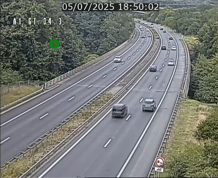 Traffic live webcam Luxembourg Itzig - A1 direction Sandweiler - BK 4.3