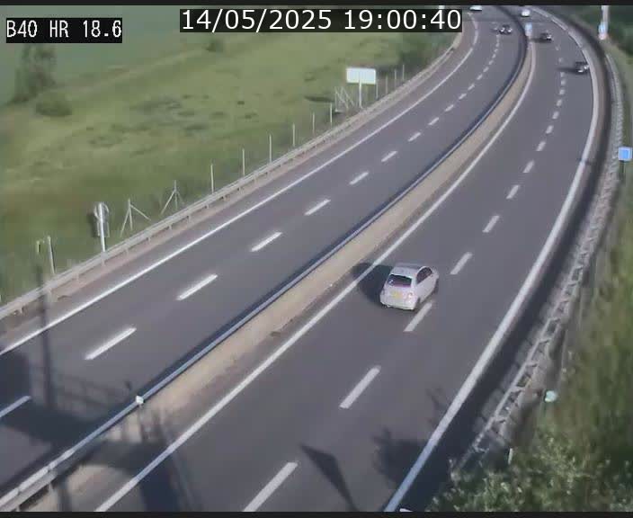 Webcam sur la route de liaison entre Micheville et Esch-Belval à la frontière entre le Luxembourg et la France. Vue orientée vers la Lorraine.