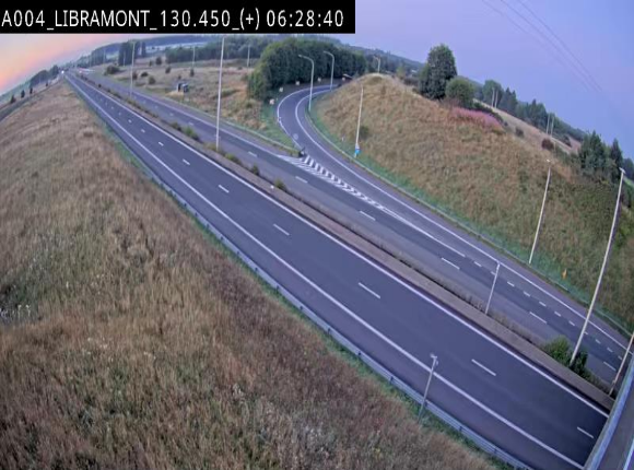 Webcam à Libramont sur l'E411 à la jonction avec la N89 menant vers Bouillon et la France. Vue orientée vers Arlon